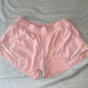 Lululemon Hotty Hot Short 4” size 12